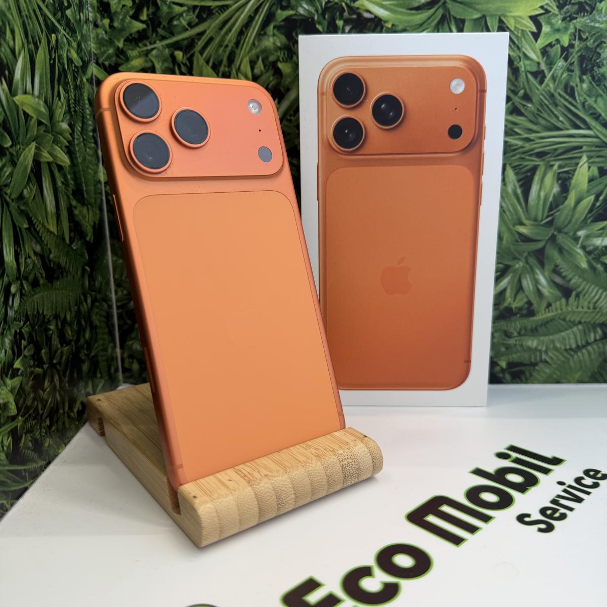 Apple iPhone 17 Pro Max Kártyafüggetlen 256 GB, 12 hó garancia, Újszerű