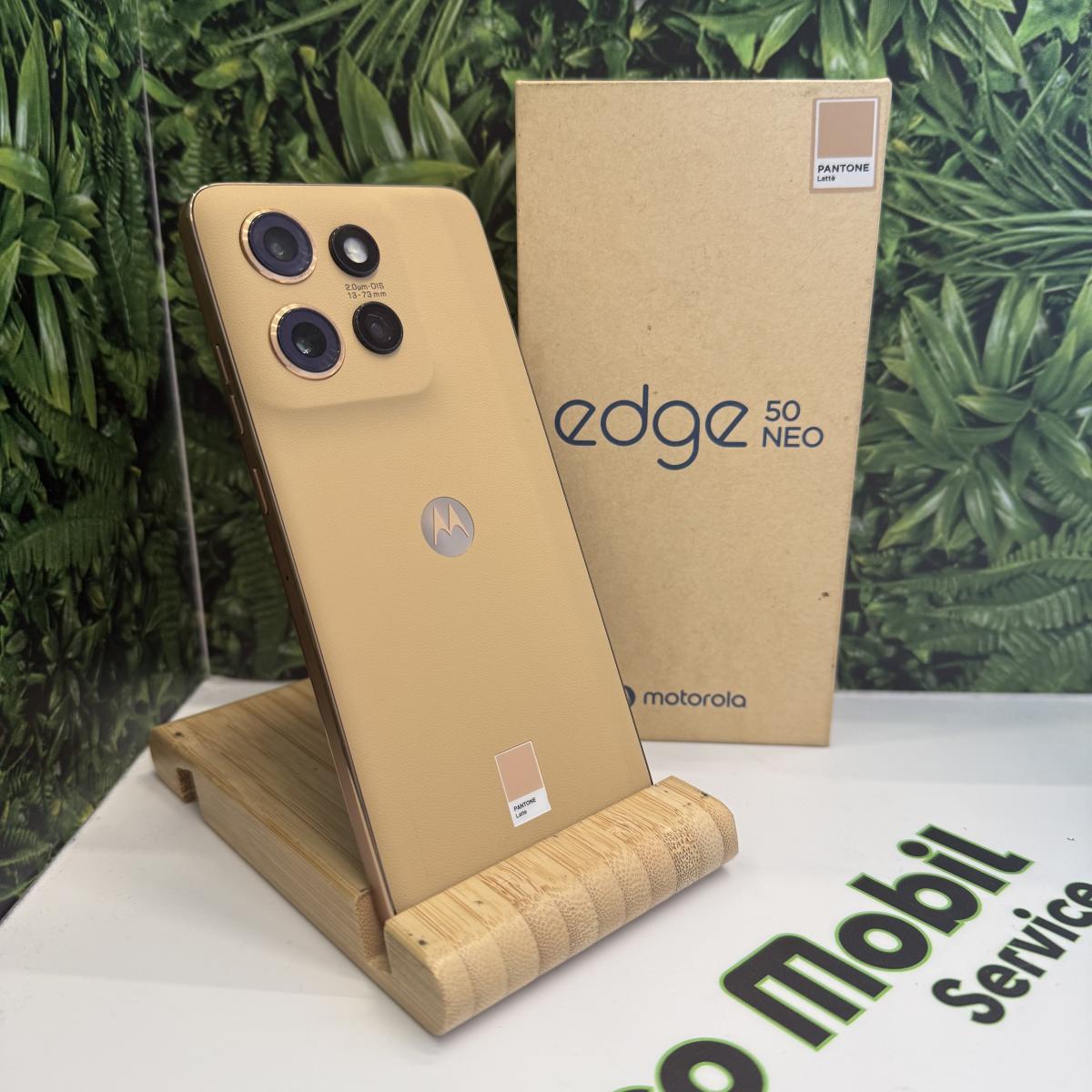 Motorola Edge 50 Neo Kártyafüggetlen 256 GB, 12 hó garancia, Újszerű