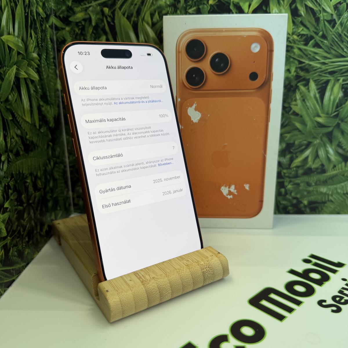 Apple iPhone 17 Pro Kártyafüggetlen 256 GB, 12 hó garancia, Újszerű