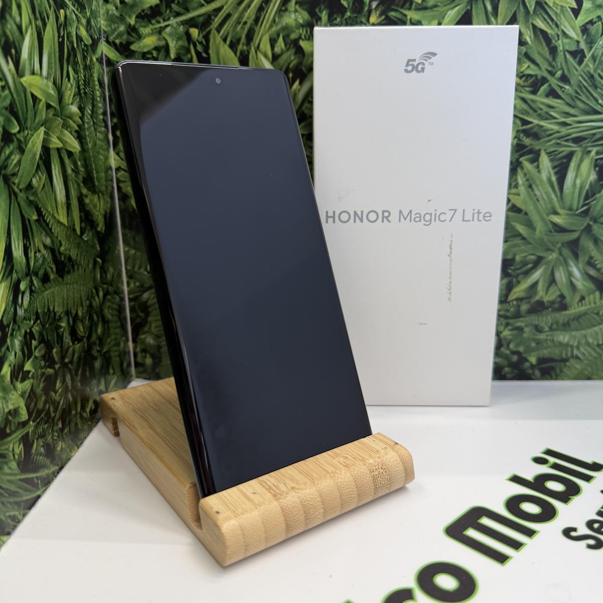 Honor Magic7 Lite Kártyafüggetlen 512 GB, 12 hó garancia, Újszerű