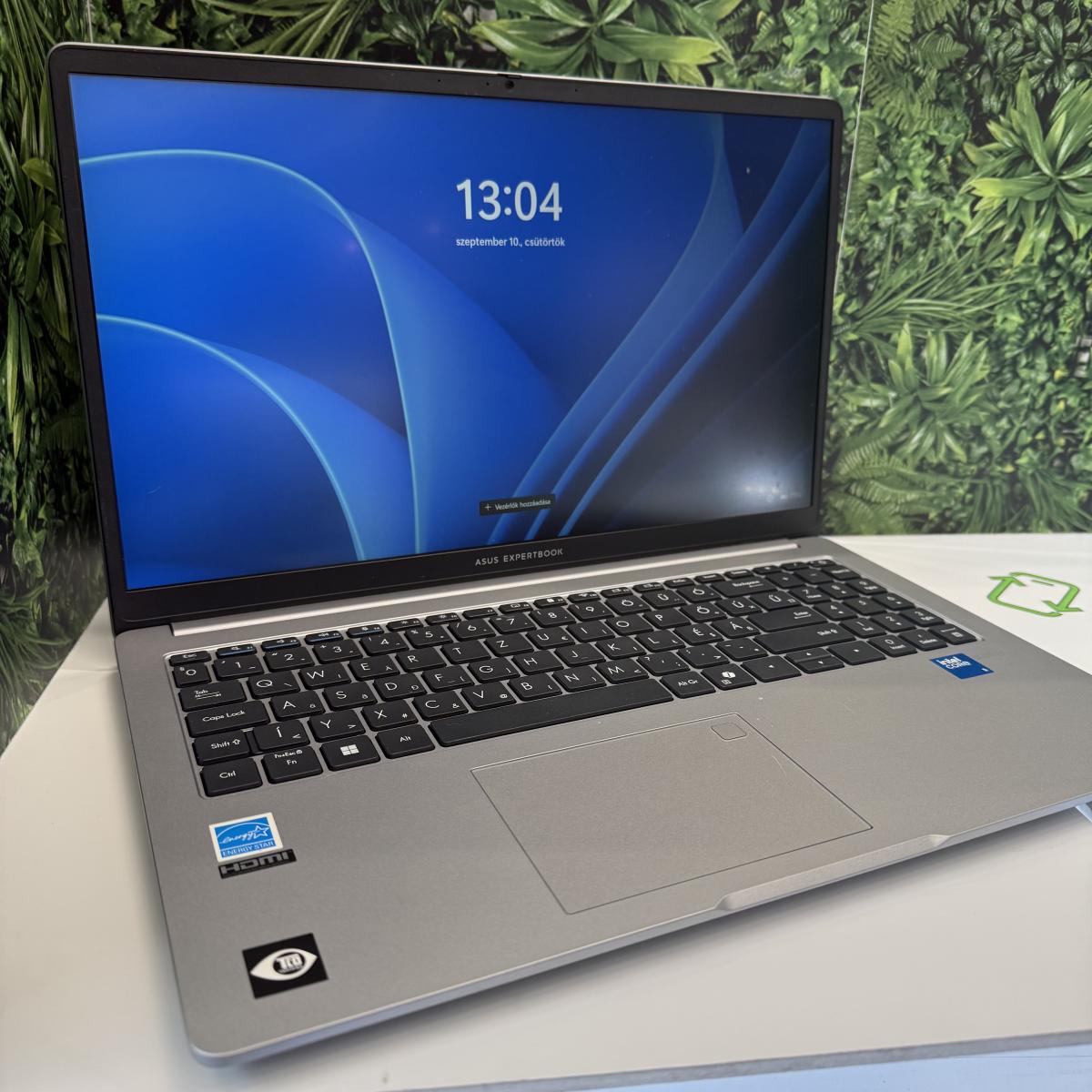 Asus ExpertBook P1 Wi-Fi 512 GB, 12 hó garancia, Újszerű