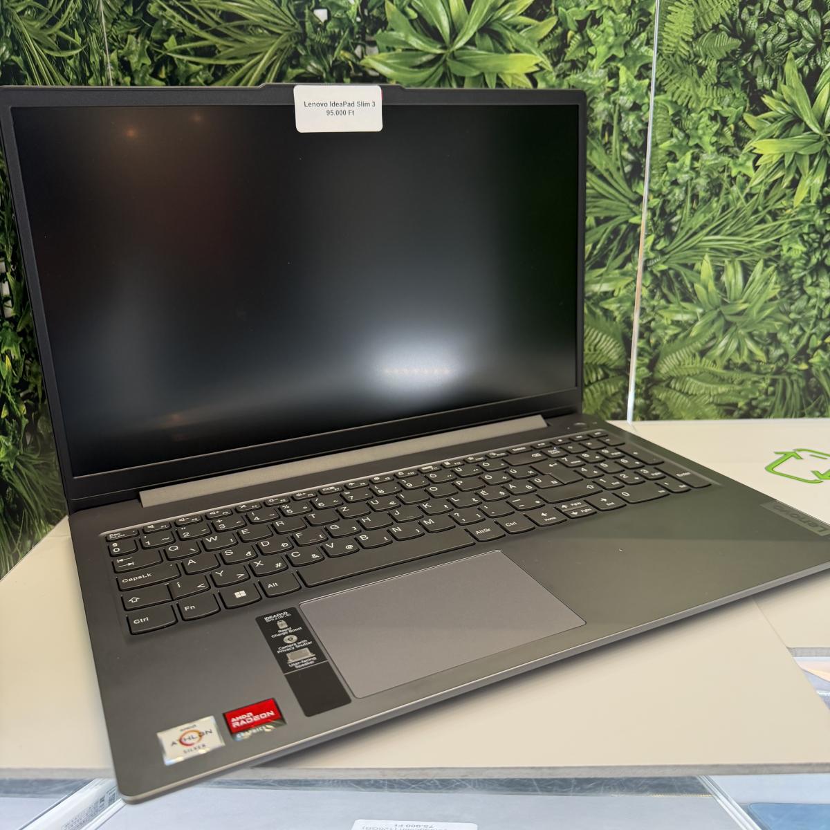 Lenovo IdeaPad Slim 3 Wi-Fi 128 GB, 12 hó garancia, Újszerű